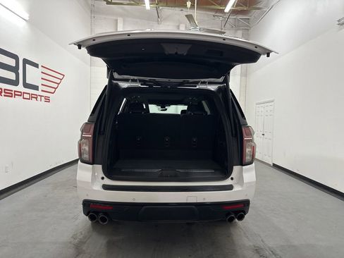 Used 2021 Chevrolet Tahoe Premier w/ Premium Package AWD/4WD image 10