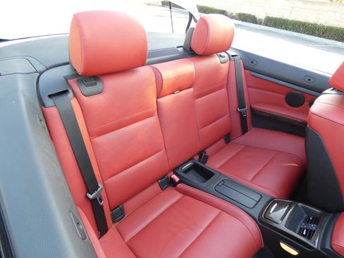 Used 2013 BMW 328i Convertible image 31