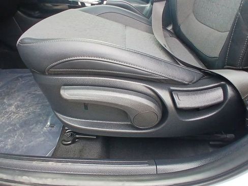 Certified 2024 Kia Seltos S FWD image 12