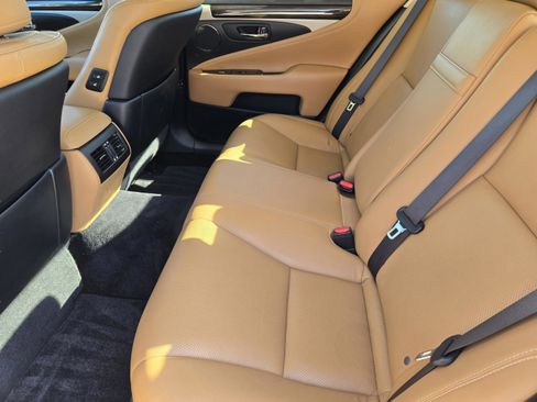 Used 2017 Lexus LS 460 Comfort w/ Comfort Package image 42