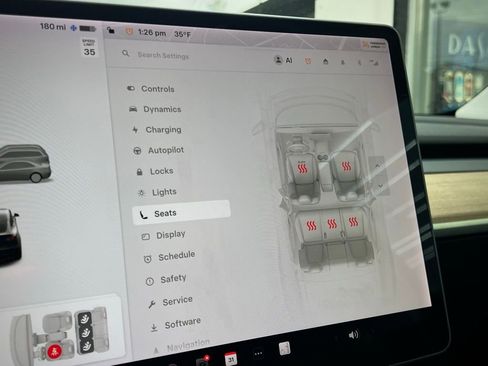 Used 2021 Tesla Model Y Long Range image 57