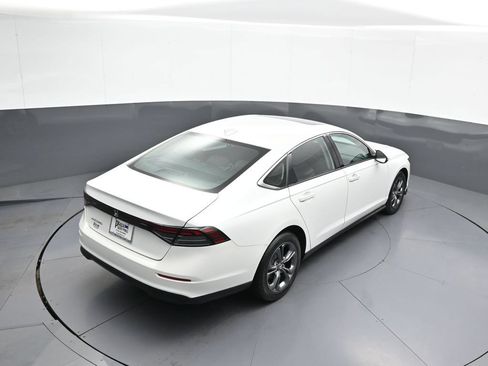 Used 2023 Honda Accord EX image 38