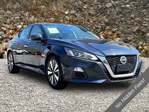 Used 2022 Nissan Altima 2.5 SV FWD image 10