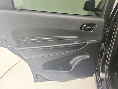 Used 2022 Dodge Durango GT image 28