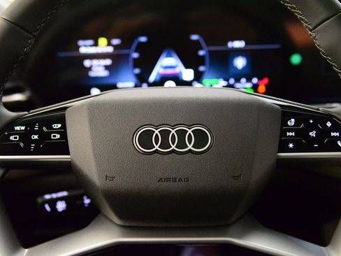 New 2025 Audi Q5 Premium Plus image 14