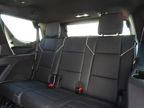 Certified 2025 Cadillac Escalade Sport w/ LPO, Floor Liner Package image 21