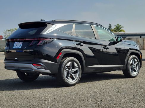 Certified 2025 Hyundai Tucson SEL image 6