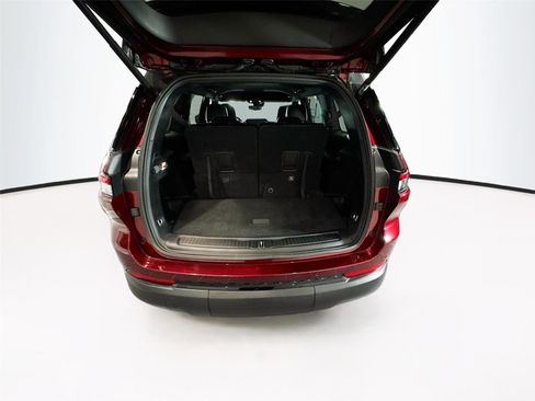 Used 2022 Jeep Grand Cherokee L Laredo RWD image 19
