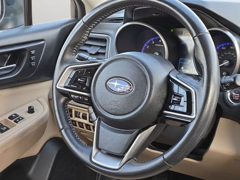 Used 2018 Subaru Outback 2.5i Limited image 19