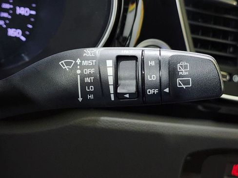 Used 2015 Kia Sedona EX FWD image 16