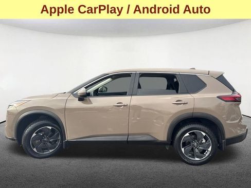 Used 2024 Nissan Rogue SV image 6