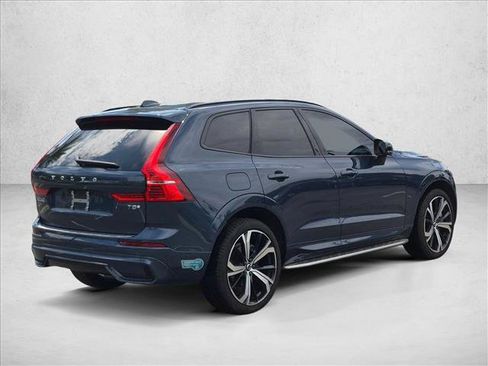 Used 2025 Volvo XC60 T8 Ultra w/ Protection Package Premier AWD/4WD image 5