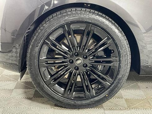 Used 2023 Land Rover Range Rover Autobiography image 29