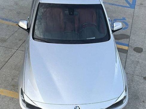 Used 2018 BMW 330i Gran Turismo xDrive image 12