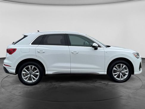 Used 2025 Audi Q3 2.0T Premium AWD/4WD image 9