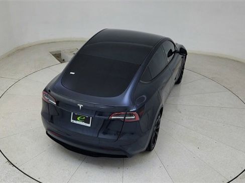Used 2024 Tesla Model Y 2WD image 80