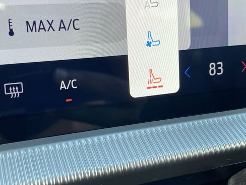 New 2026 Ford Explorer Platinum image 17