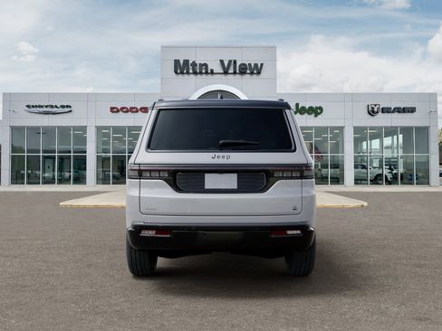 New 2026 Jeep Grand Wagoneer 4WD image 7