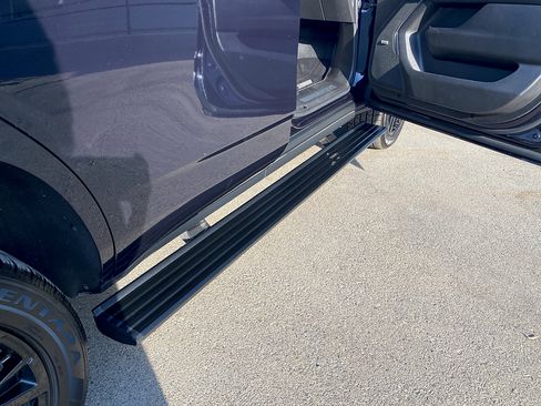 Used 2022 Chevrolet Tahoe High Country AWD/4WD image 34