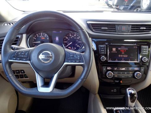 Used 2020 Nissan Rogue SV AWD/4WD image 10