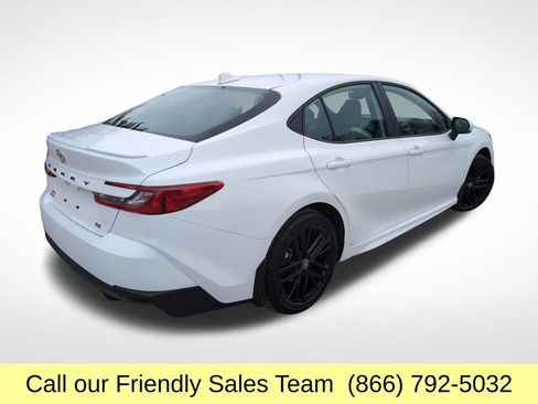 Certified 2025 Toyota Camry SE w/ Convenience Package image 6