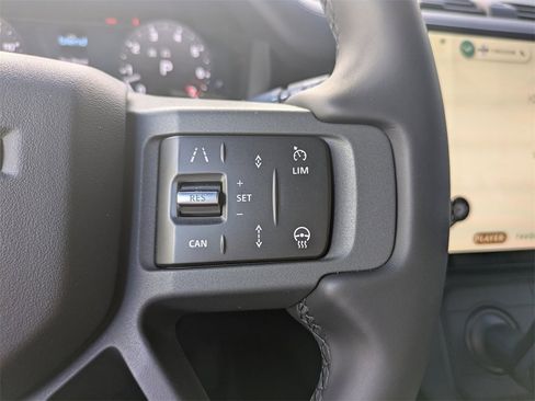 New 2026 Land Rover Defender 110 X-Dynamic SE image 30