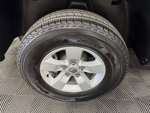 Used 2024 RAM 1500 Classic SLT image 17