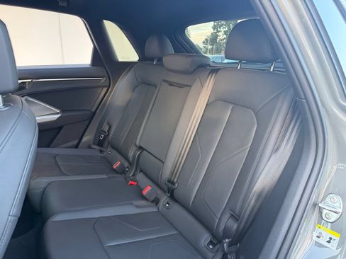 Used 2022 Audi Q3 2.0T Premium AWD/4WD image 14