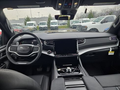 New 2026 Jeep Grand Wagoneer Limited AWD/4WD image 14