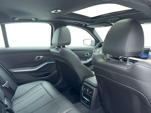 Used 2025 BMW 330i Sedan image 47