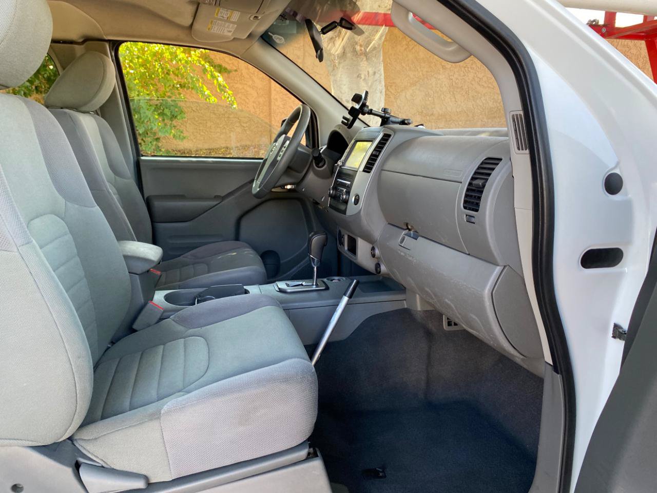 Used 2020 Nissan Frontier S RWD image 30