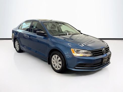 Used 2016 Volkswagen Jetta S FWD image 3