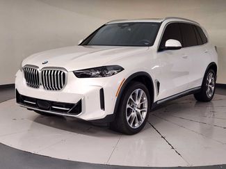 Used 2024 BMW X5 xDrive40i w/ Parking Assistance Package AWD/4WD video 1