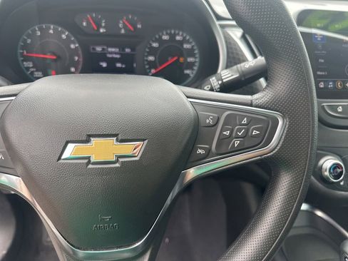 Used 2024 Chevrolet Malibu LT FWD image 12