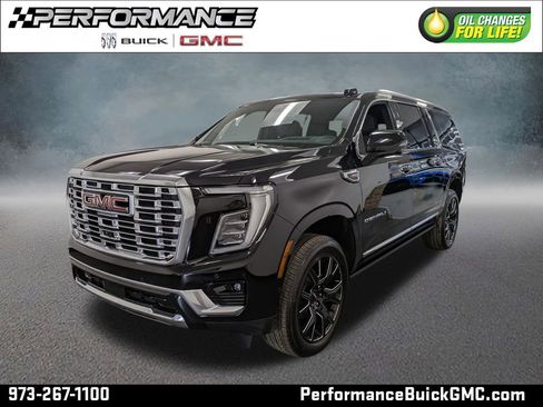 Used 2026 GMC Yukon XL Denali w/ Sun & Power Step Package AWD/4WD image 1