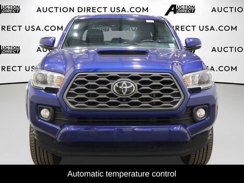 Used 2023 Toyota Tacoma TRD Sport image 3