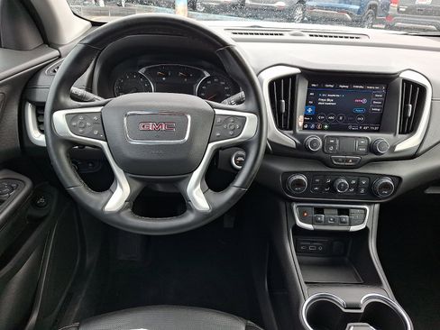 Used 2024 GMC Terrain SLT image 11