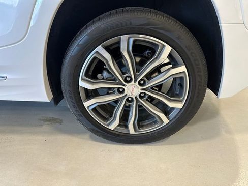 Used 2020 GMC Terrain Denali w/ Denali Premium Package image 15