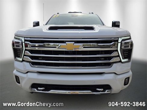 Used 2025 Chevrolet Silverado 2500 High Country w/ High Country Premium Package image 9