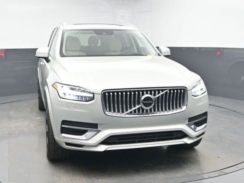 Used 2020 Volvo XC90 T8 Inscription image 2