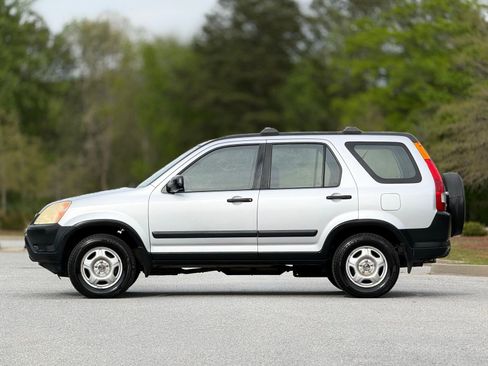 Used 2003 Honda CR-V LX image 9