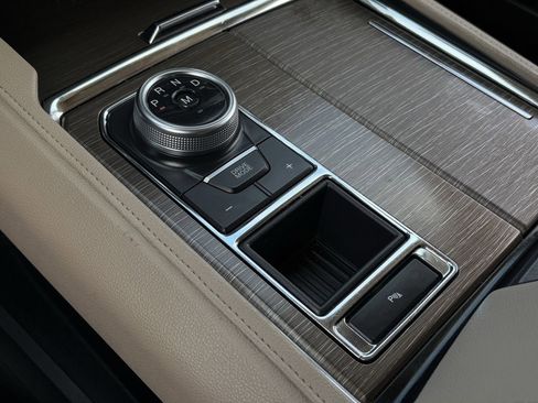 Used 2024 Ford Expedition Max Limited image 20