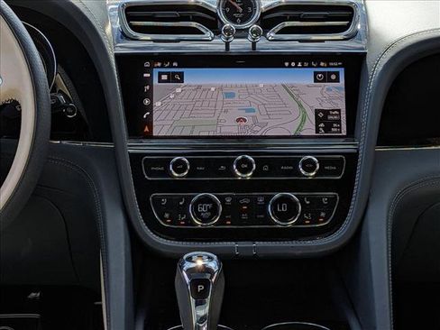 Used 2022 Bentley Bentayga image 10