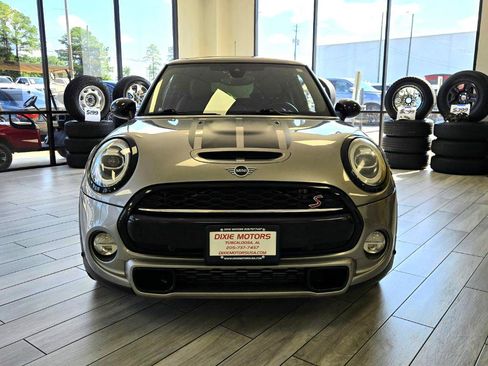 Used 2019 MINI Cooper S w/ Premium Package image 2