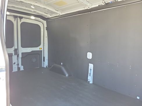 New 2026 Ford Transit 250 148 Medium Roof w/ Load Area Protection Package RWD image 14