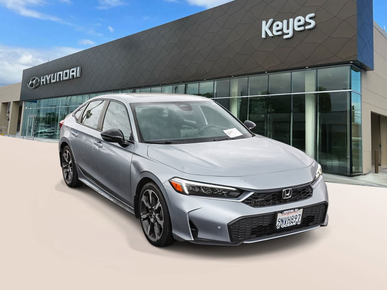 Used 2025 Honda Civic Sport Touring image 3