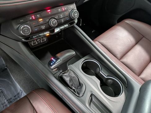 Used 2024 Dodge Durango GT AWD/4WD image 14