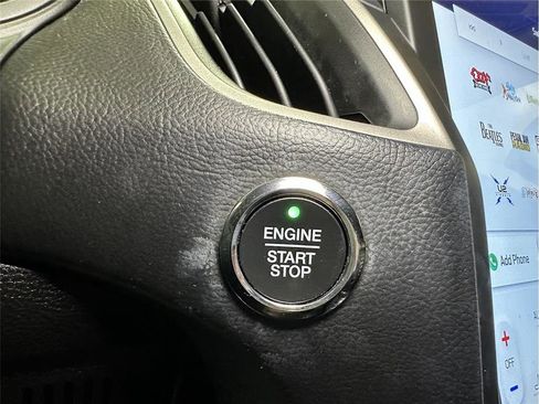 Used 2022 Ford Edge SEL image 37