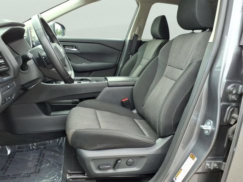 Used 2025 Nissan Rogue SV FWD image 22