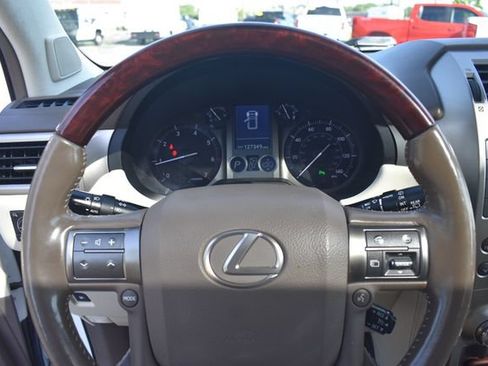 Used 2016 Lexus GX 460 Luxury AWD/4WD image 33